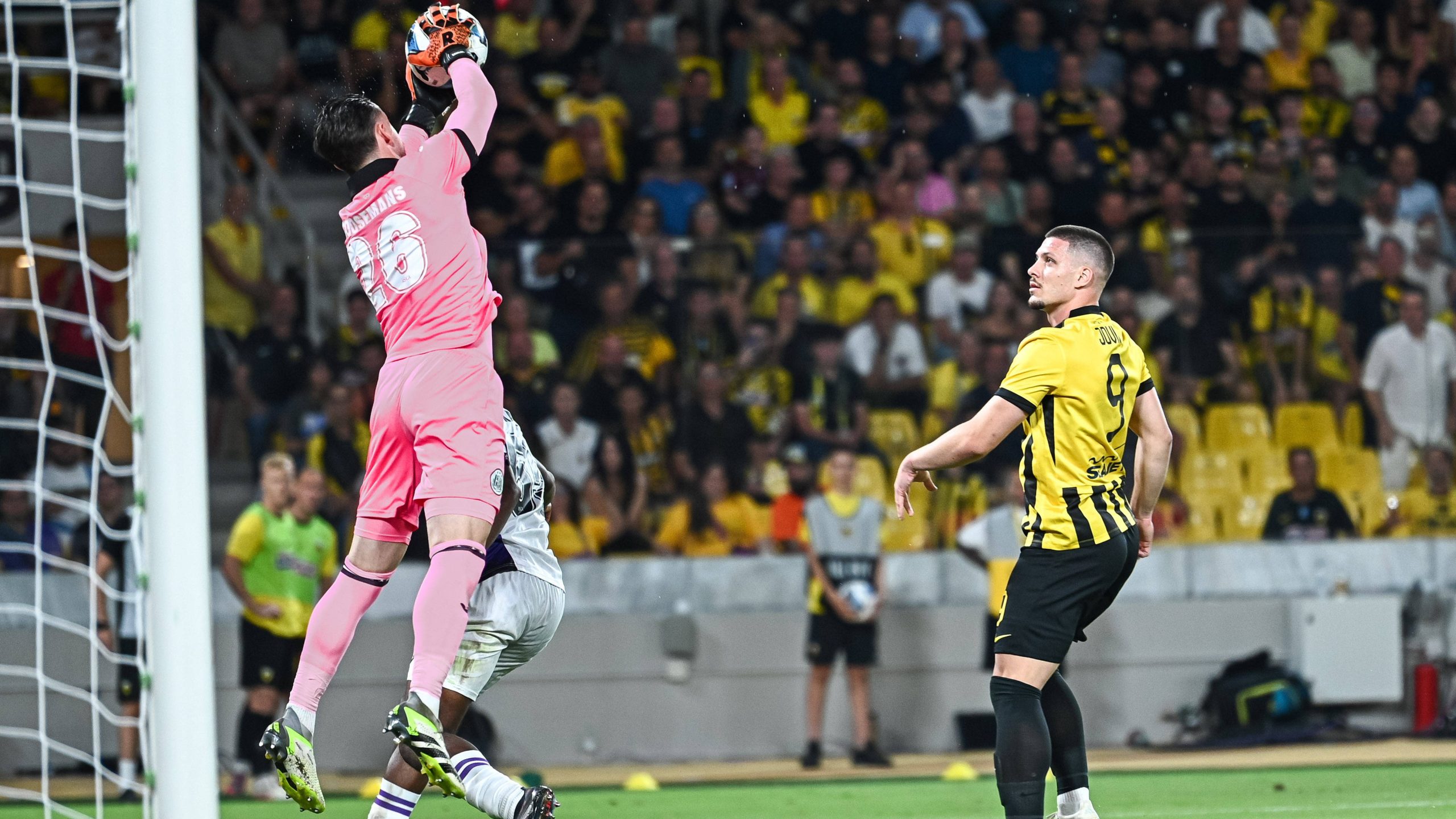 Srpski AEK potučen u Sloveniji: Aberdin i Lazetić uzalud verovali u čudo, Larnaka deklasirala AZ