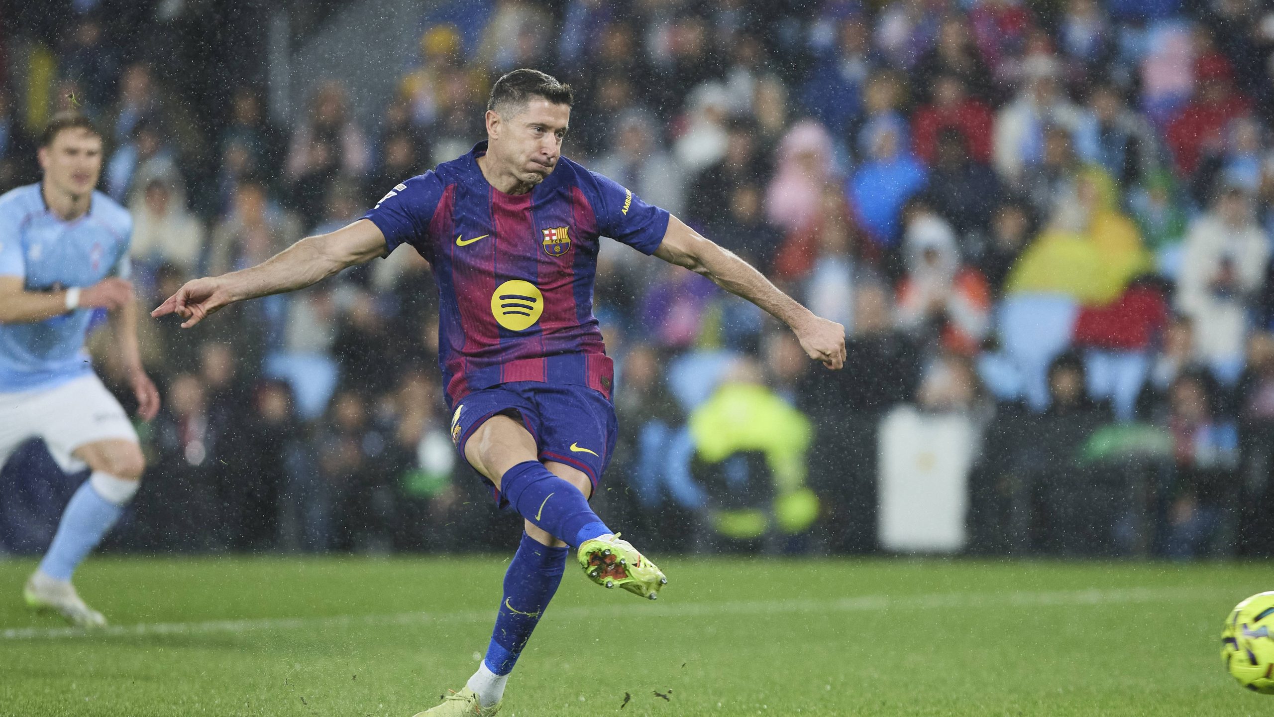 Zvezdin rival mučio Barsu, pa razljutio Levandovskog