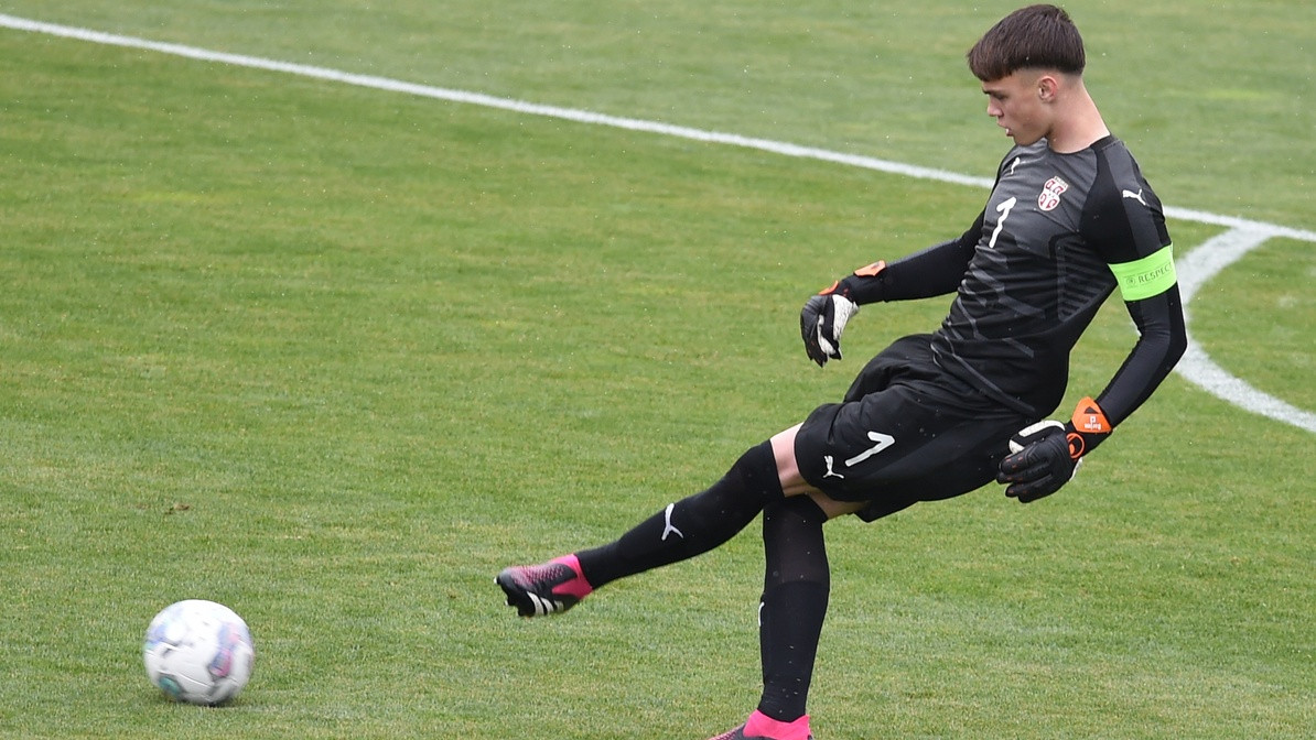 Golman koji je tužio Zvezdu otišao u komšiluk