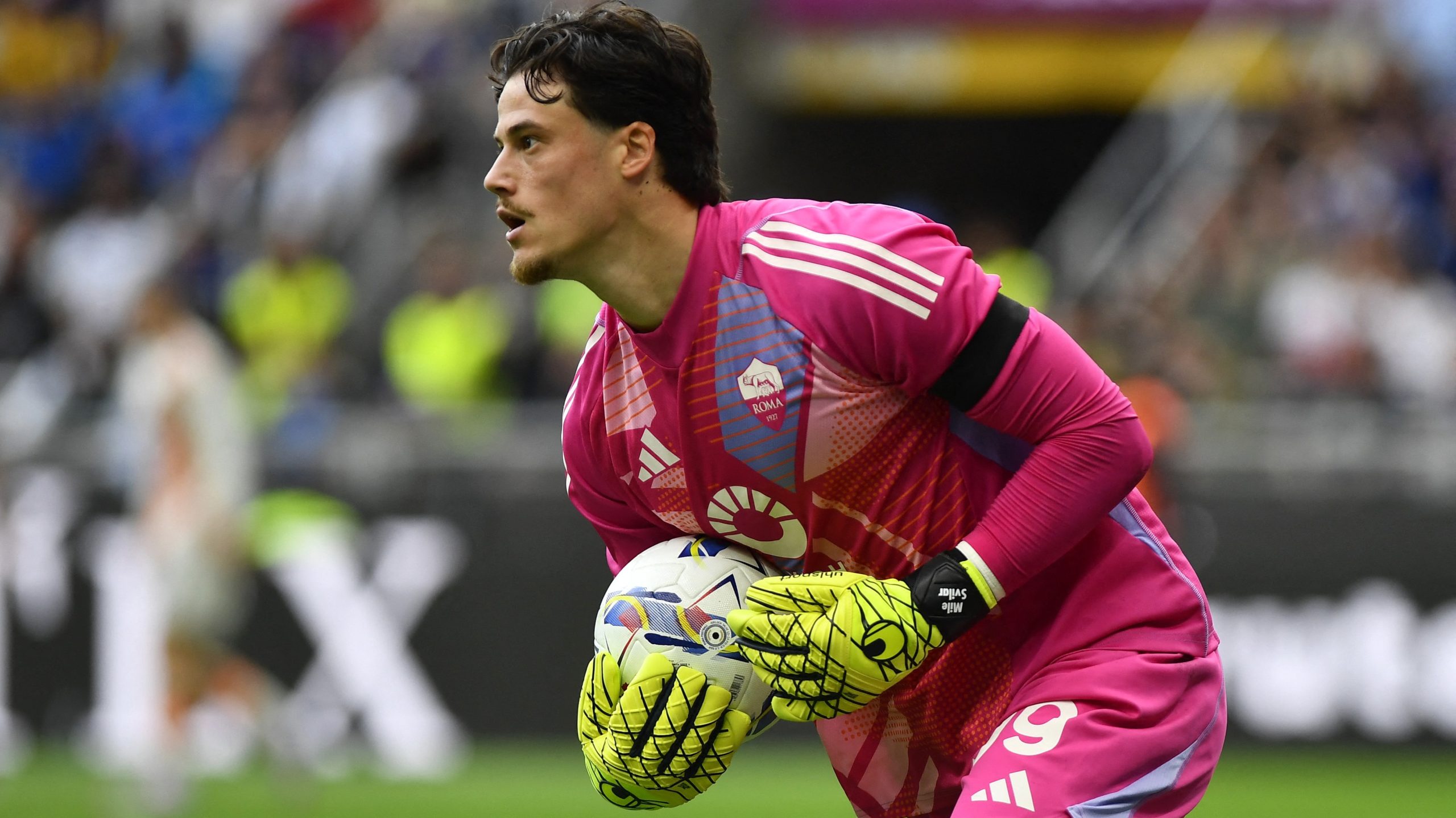 Svilar: Noću, dok sin spava, gledam snimke svojih utakmica