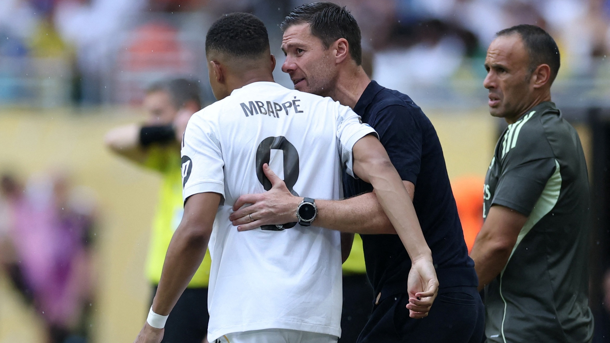 Unutrašnje tenzije u Realu