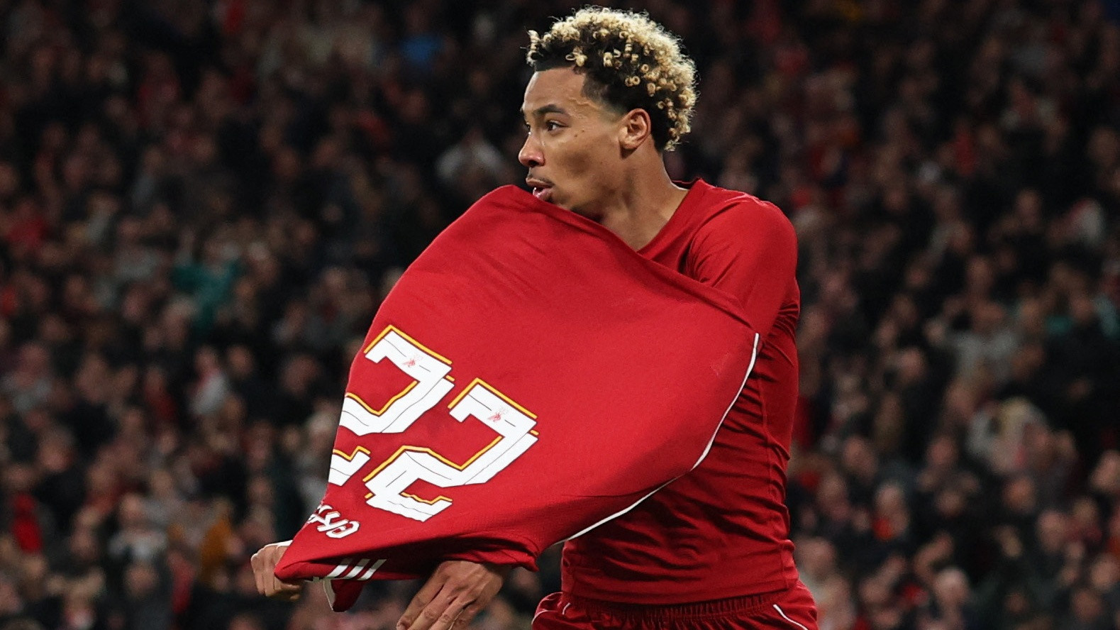 Ekitike odveo Liverpul u četvrtu rundu, Čelsi okrenuo trećeligaša, a Brajton ima zverku koja daje spektakularne golove