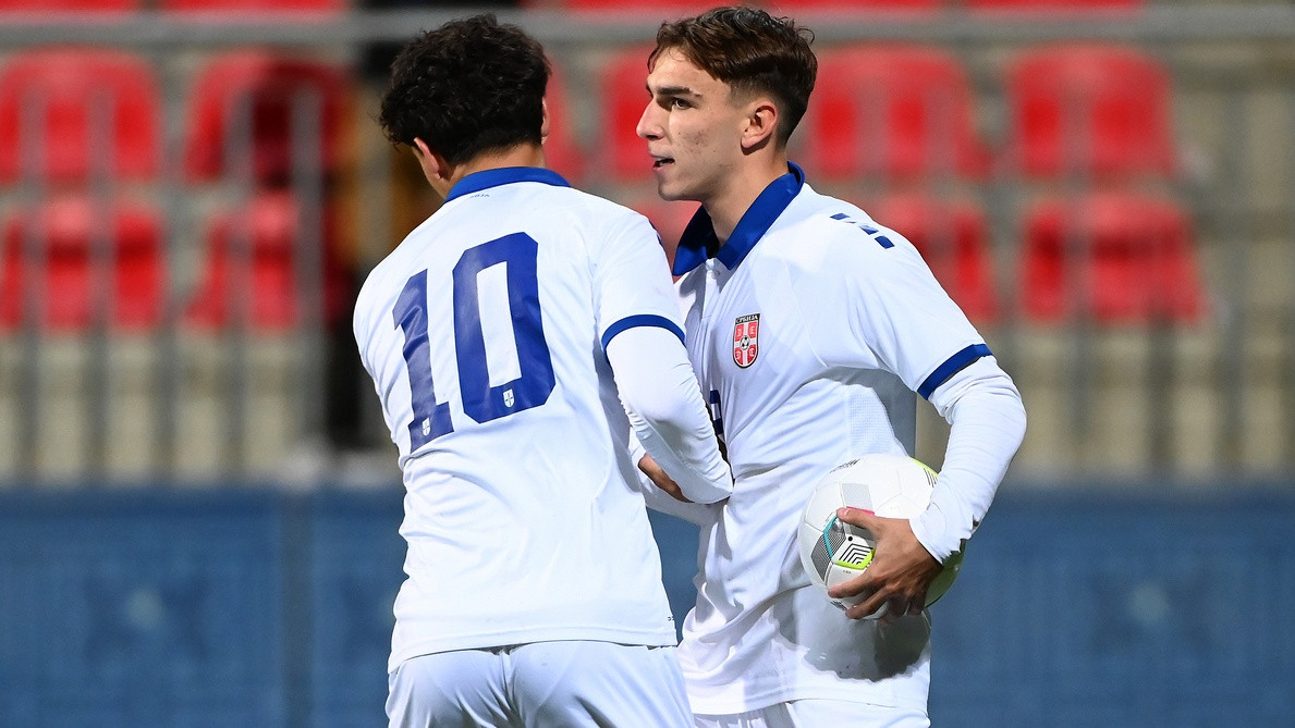 Ponovo se svi uzdaju u Cvetkovića