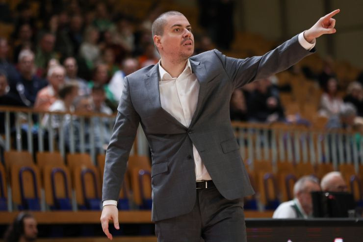 Repeša suspendovan posle Partizana, Mitrović prošao isto