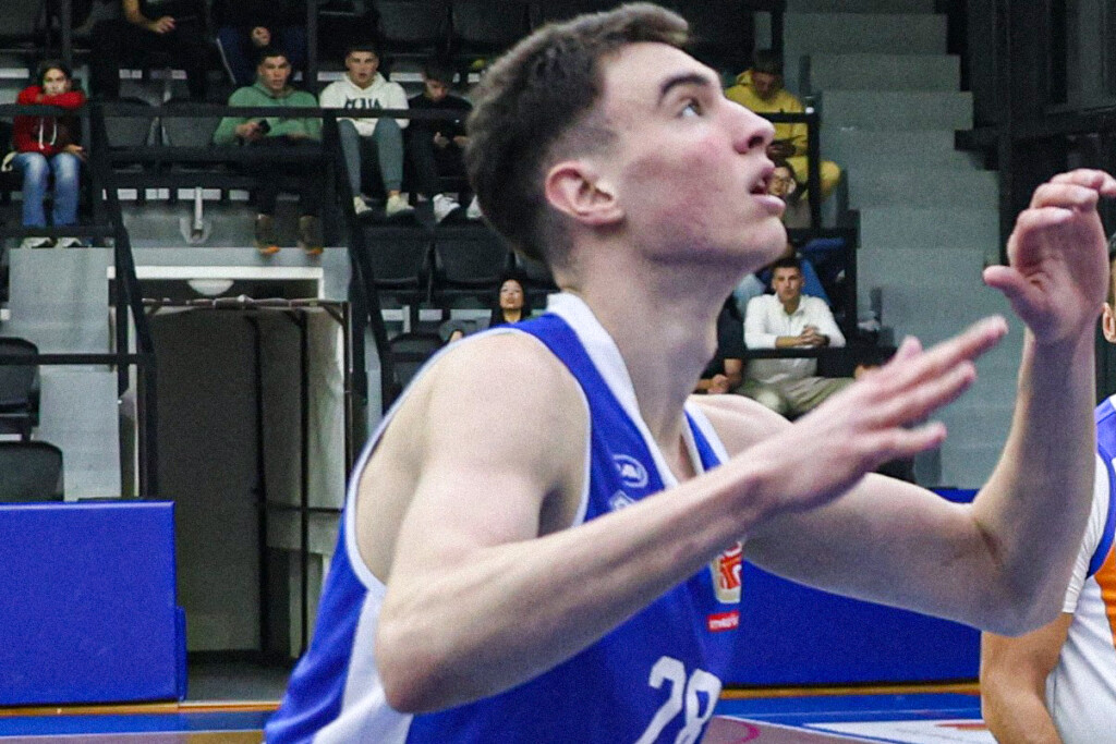 Prvi MVP poleteo iz OKK Beograda: Paunov spektakl na premijeri posvetio dedi